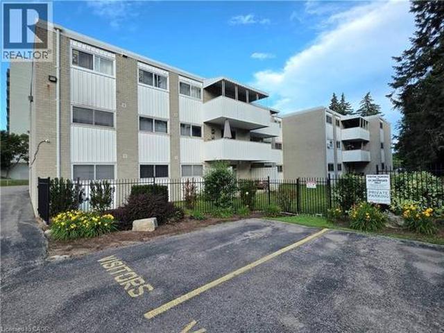 Condo for sale in Victoria Hills, Kitchener