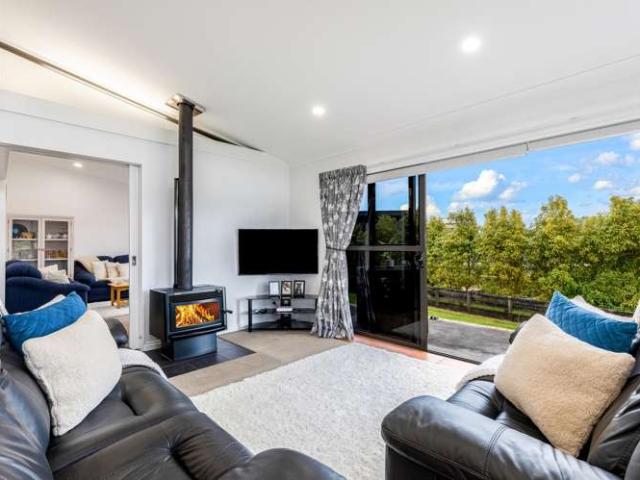 House for sale in Timberlea, Upper Hutt