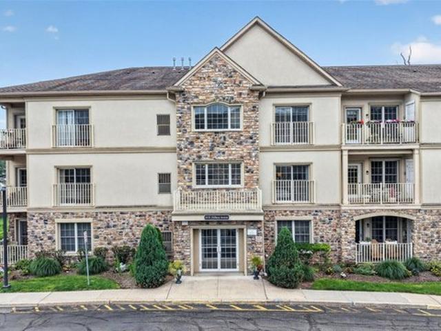 Condo for sale in Rockland, New York