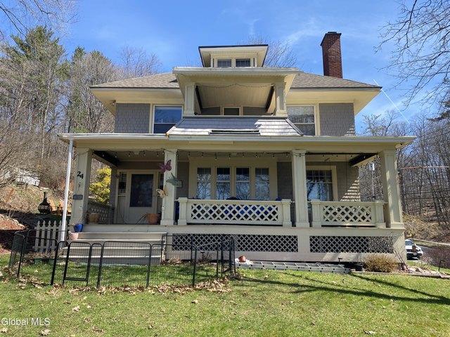 House for sale in Amsterdam, New York