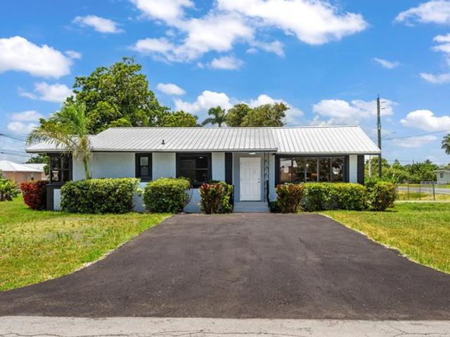 House for sale in Belle Glade, Florida