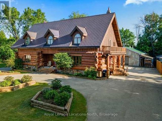 House for sale in Collingwood, Central Ontario