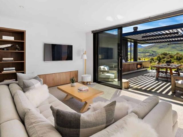 House for rent in Otakou