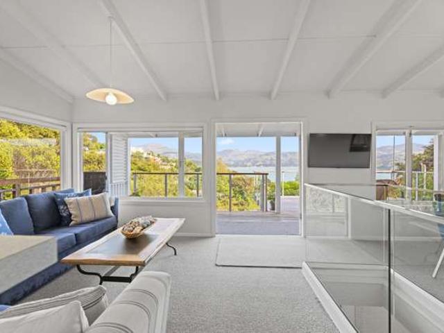 House for sale in Little Akaloa, Canterbury