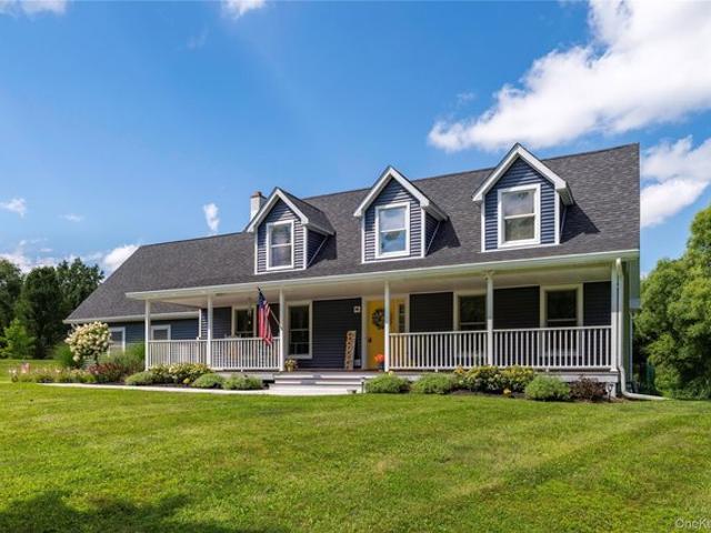 House for sale in Red Hook, New York