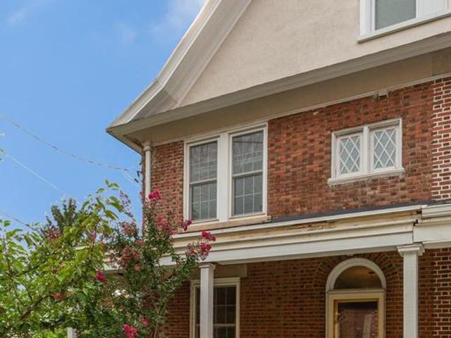 Townhouse for sale in Bausman, Pennsylvania