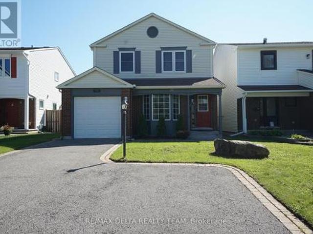 House for sale in Barrhaven West, Ottawa