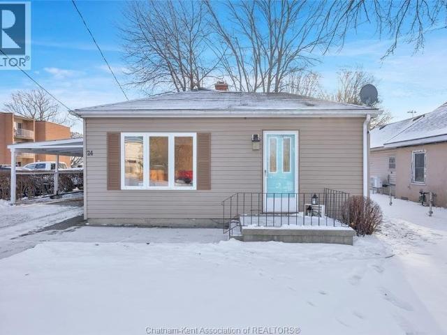 House for sale in Chatham–kent, Ontario