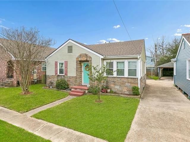 House for sale in Harahan, Louisiana