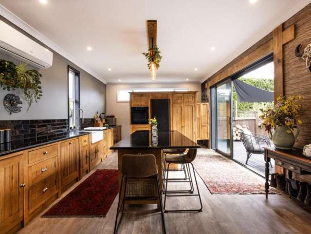 House for sale in Otakou