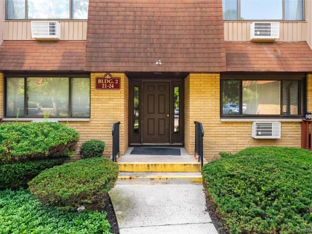 Condo for sale in Rockland, New York