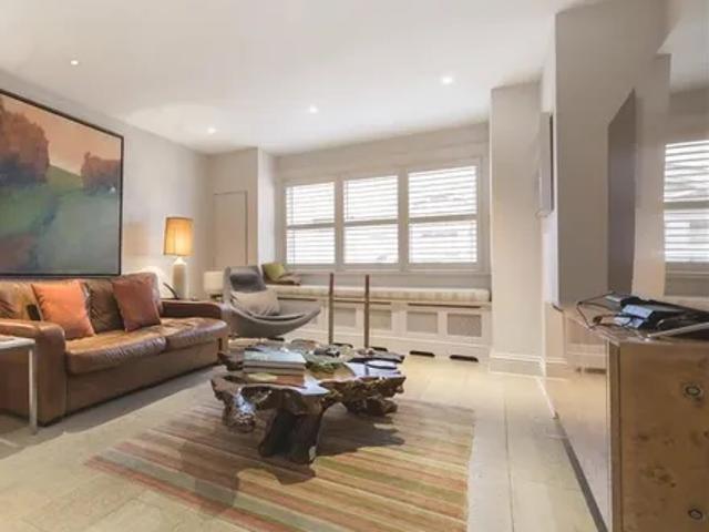 House for rent in Brompton, Greater London