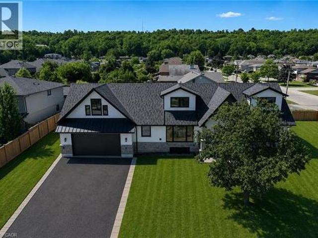 House for sale in Ancaster, Ontario