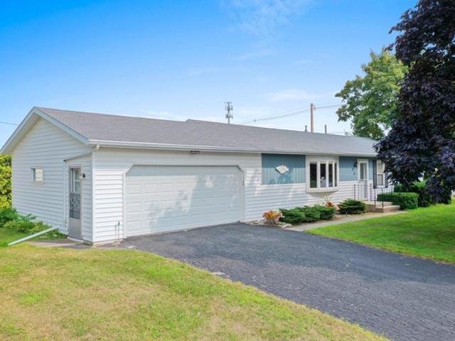 House for sale in Sturgeon Bay, Wisconsin