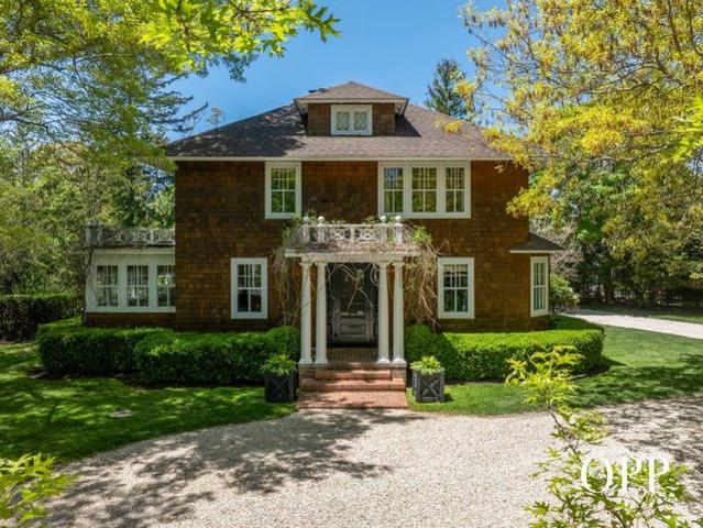 House for sale in Centereach, New York