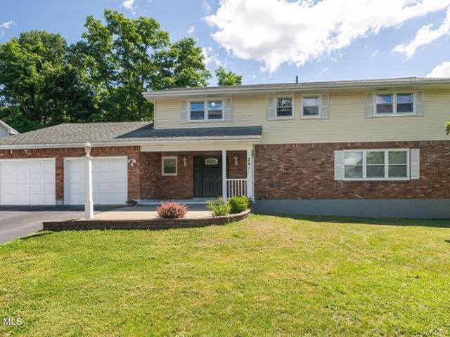 House for sale in Colonie, New York
