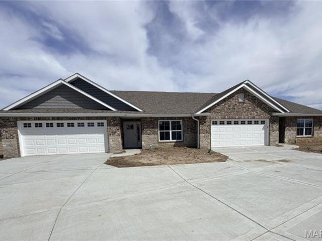 House for sale in Troy, Illinois