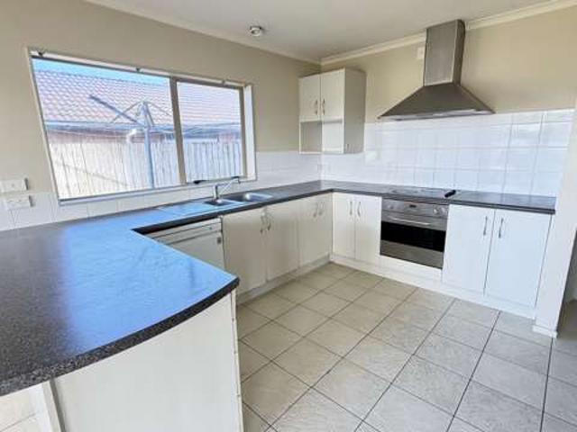 House for rent in Wattle Downs, Manurewa