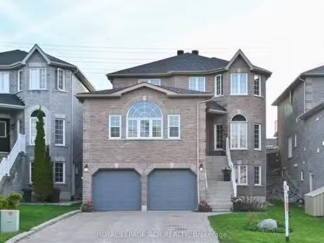 House for sale in Barrie, Ontario