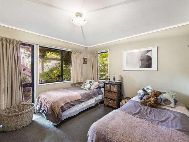 House for sale in Awhitu