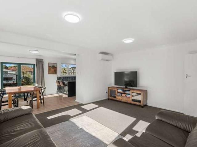 House for sale in Chaslands, Canterbury