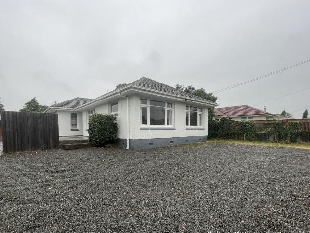 House for rent in Chaslands, Canterbury
