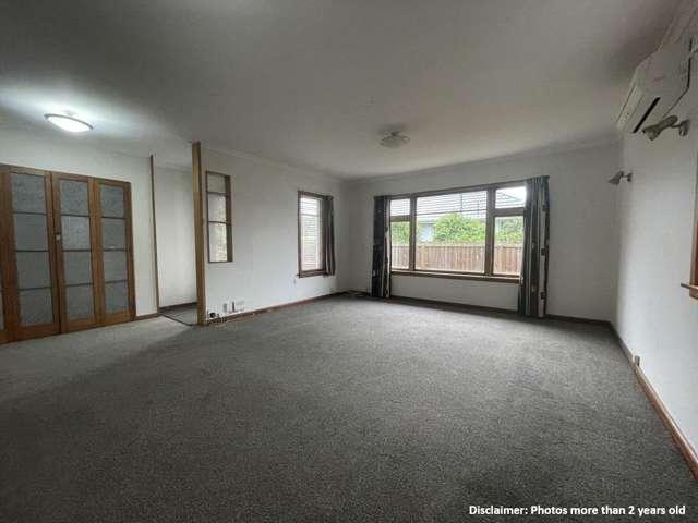 House for rent in Chaslands, Canterbury
