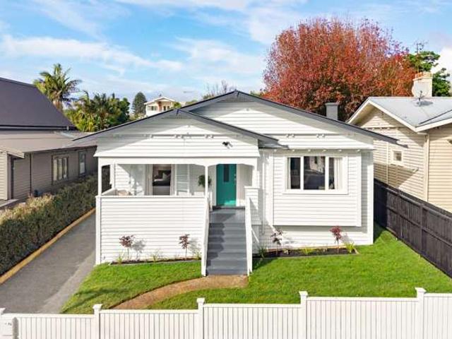 House for sale in Auckland, Oroua County