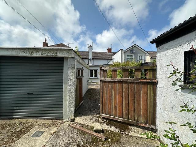 Terraced House for sale in Rosslare