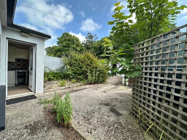 Terraced House for sale in Rosslare