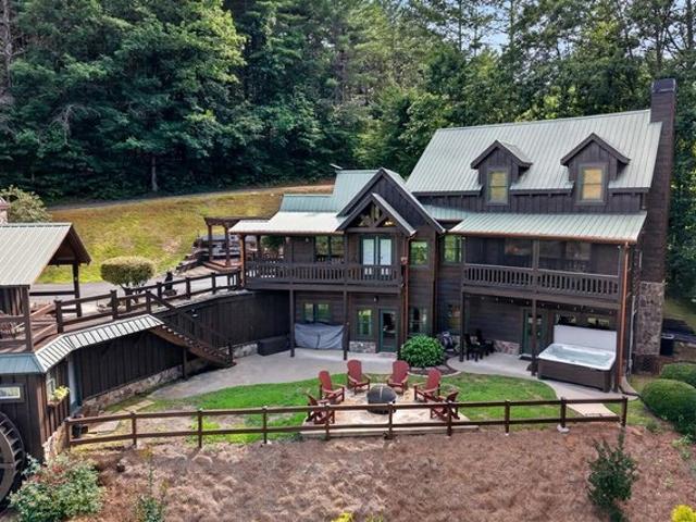 House for sale in Blue Ridge, Georgia