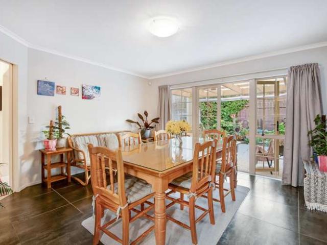 House for sale in Paremoremo