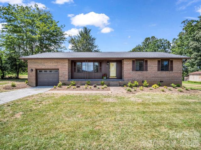House for sale in East Flat Rock, North Carolina