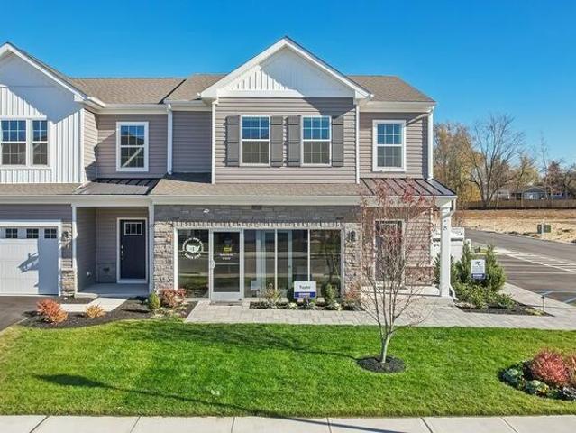 Townhouse for sale in Neptune