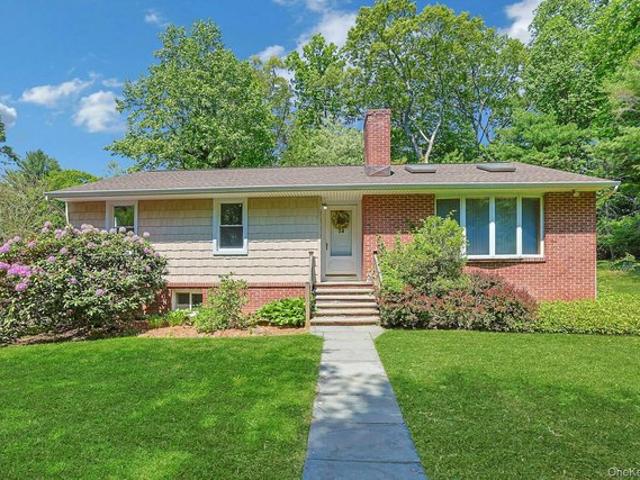 House for sale in Thornwood, New York