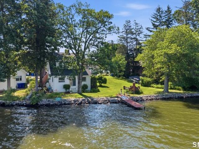 House for sale in East Hampton, Connecticut