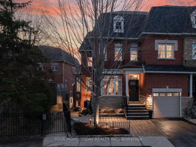 Townhouse for sale in Woburn, Ontario