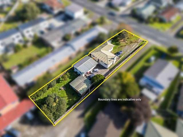 House for sale in Oratia