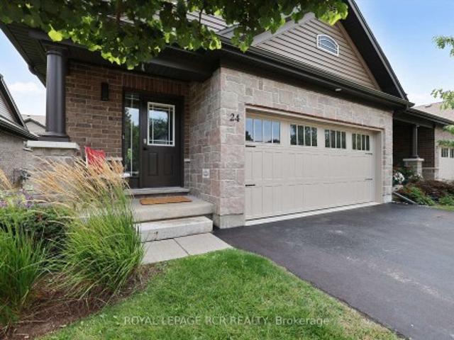 Townhouse for sale in Guelph, Ontario