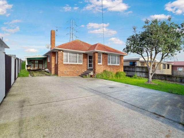 House for sale in Mount Roskill