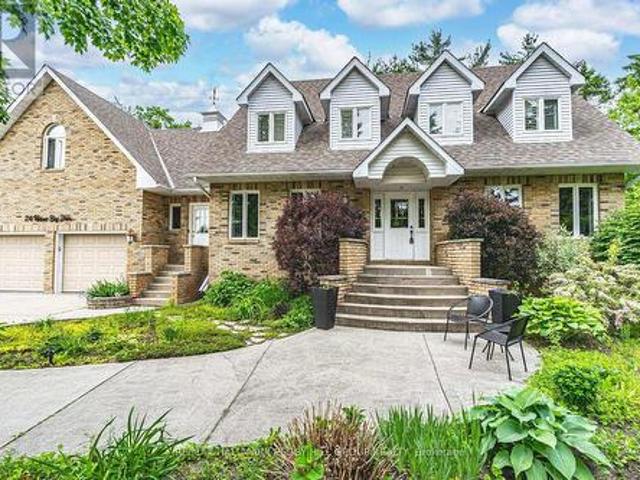 House for sale in Springwater