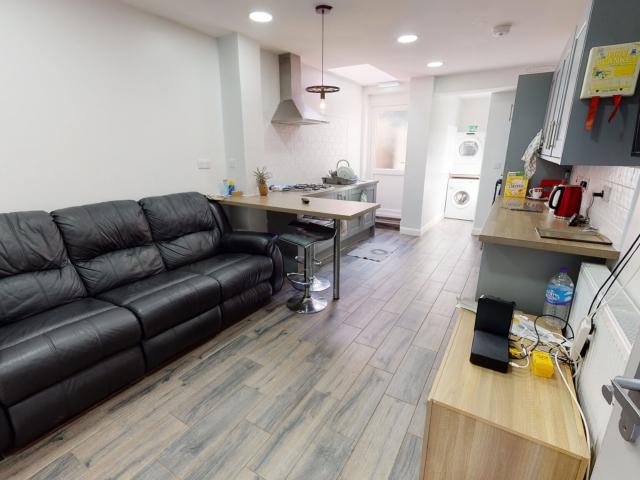 House for rent in Metchley, Birmingham