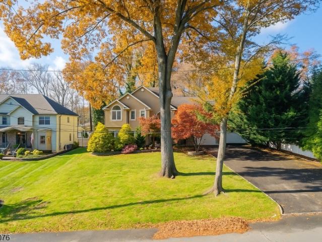 House for sale in Clark, New Jersey
