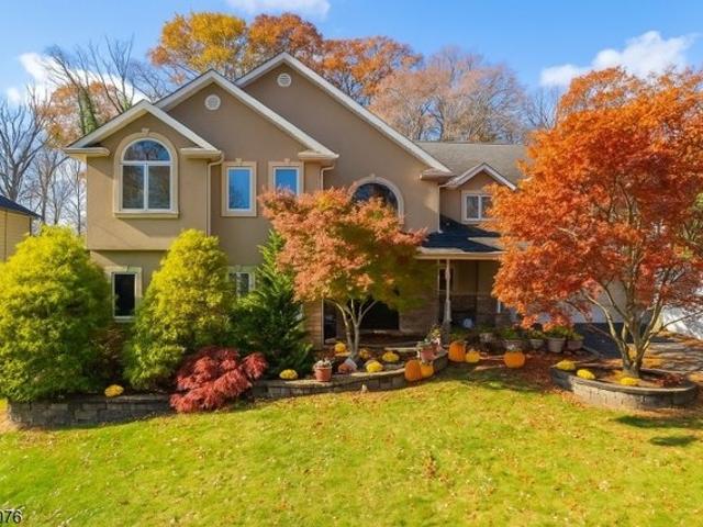 House for sale in Clark, New Jersey