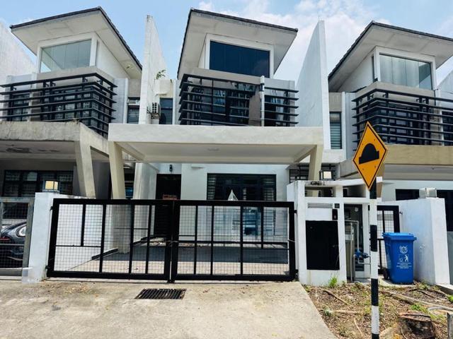 Terraced House for sale in Shah Alam, Petaling