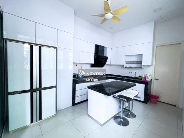 Shop for sale in Johor