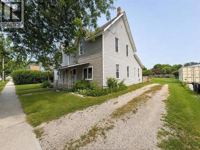 House for sale in Chatham–kent, Ontario