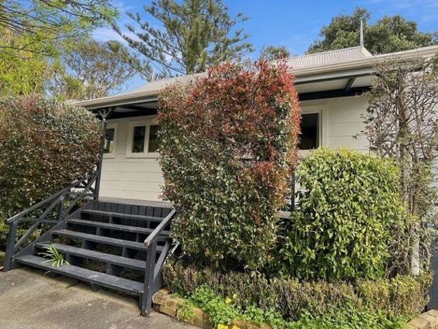 House for rent in Waiake, Hibiscus and Bays