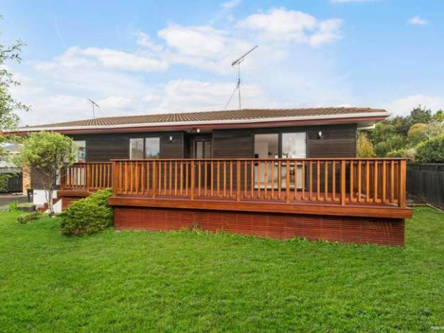 House for sale in Wairau Valley
