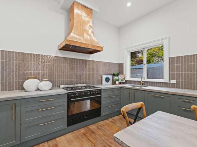 House for sale in Saint Albans, Canterbury